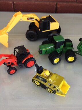 Bundle of Construction Vehicles